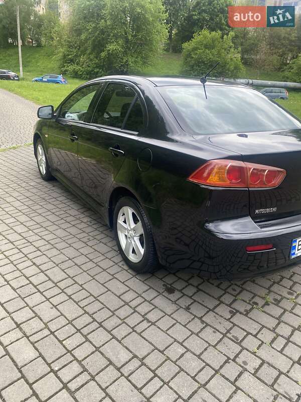 Седан Mitsubishi Lancer 2008 в Львові
