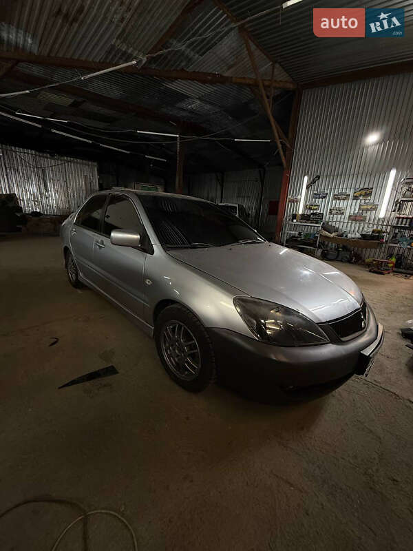 Седан Mitsubishi Lancer 2006 в 
