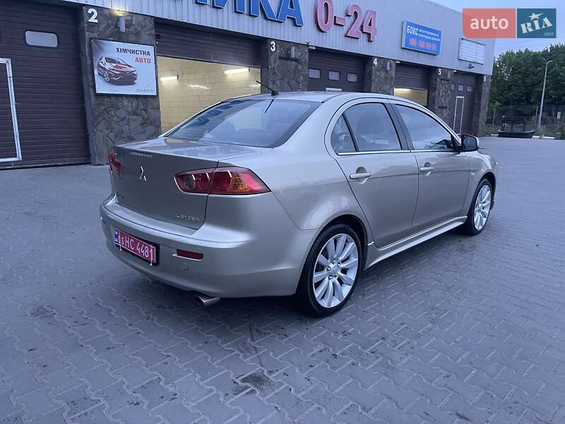 Седан Mitsubishi Lancer 2008 в Луцьку