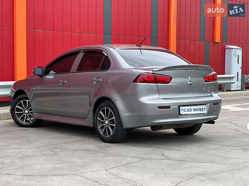 Седан Mitsubishi Lancer 2016 в Киеве