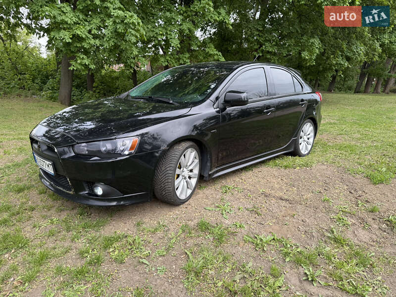 Хетчбек Mitsubishi Lancer 2008 в 