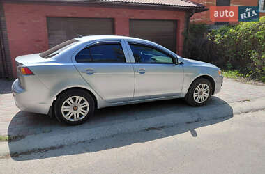 Седан Mitsubishi Lancer 2010 в 