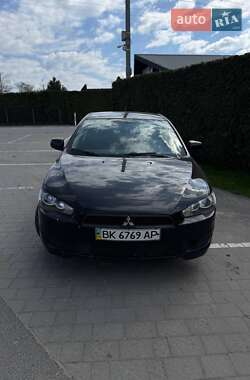 Седан Mitsubishi Lancer 2009 в Львові