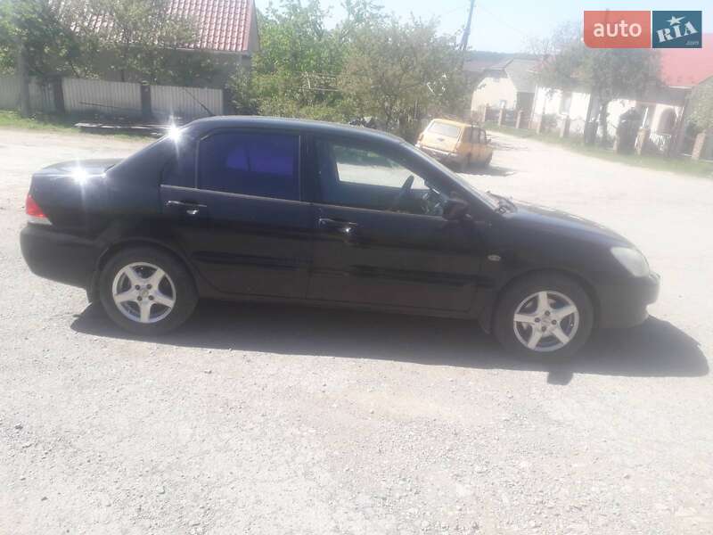 Седан Mitsubishi Lancer 2008 в Чорткові