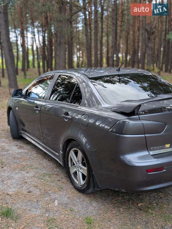 Седан Mitsubishi Lancer 2007 в Рава-Русской