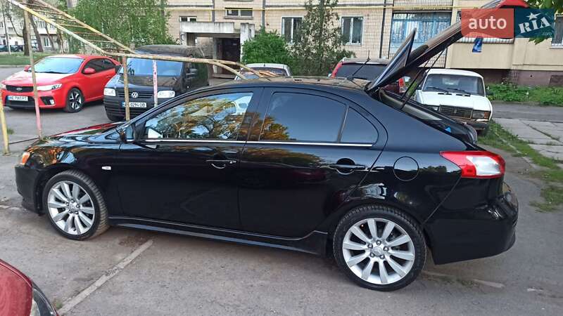Хэтчбек Mitsubishi Lancer 2009 в Кривом Роге