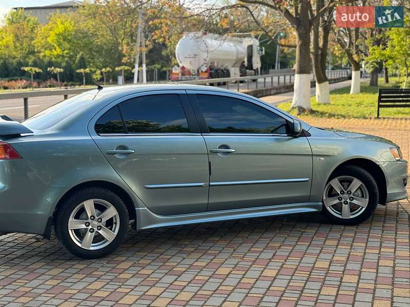 Седан Mitsubishi Lancer 2008 в Сараті