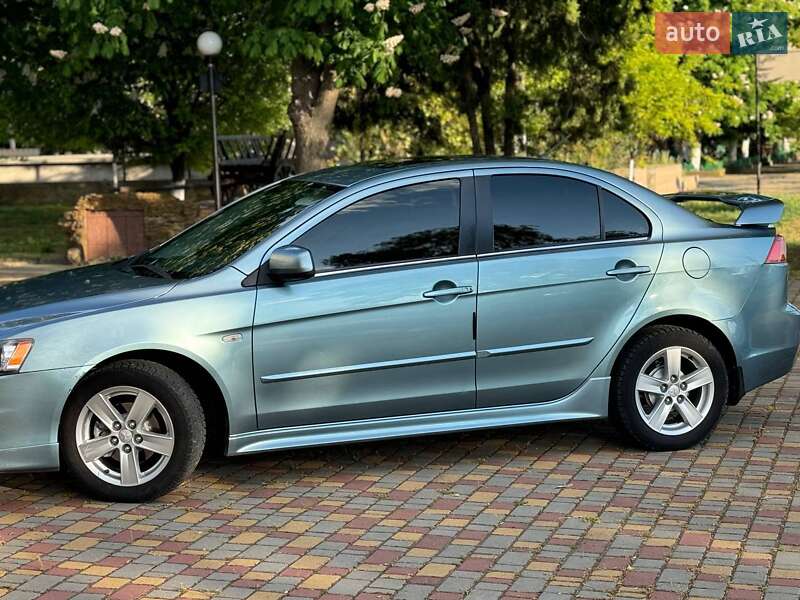 Седан Mitsubishi Lancer 2008 в Сараті