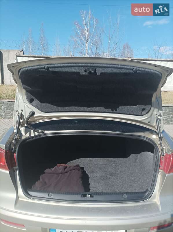 Седан Mitsubishi Lancer 2008 в Житомире