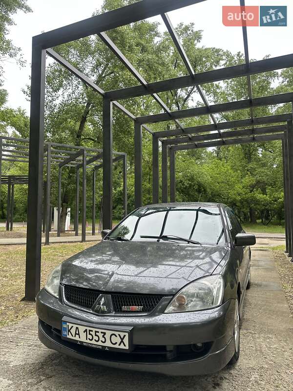 Mitsubishi Lancer 2005