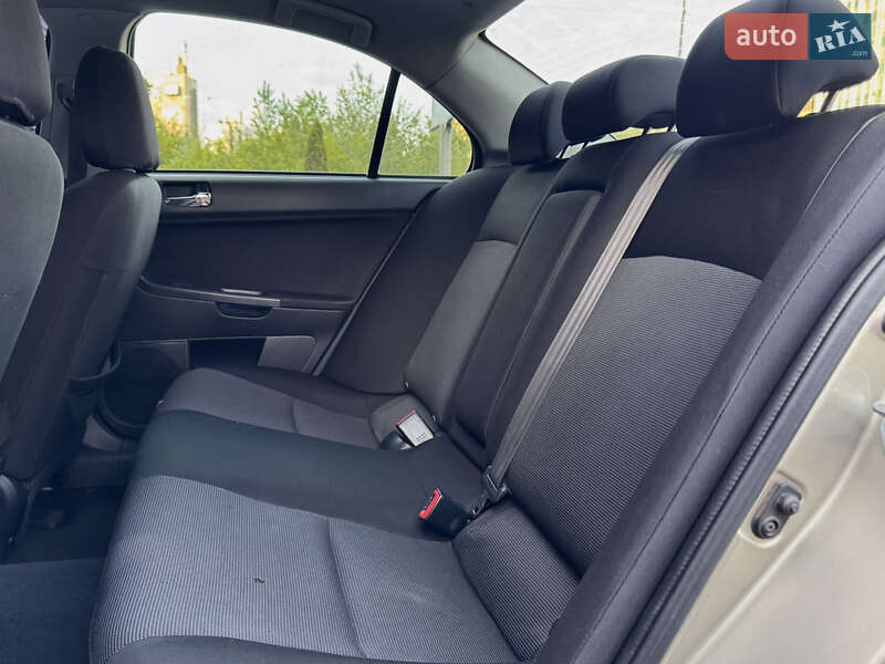 Седан Mitsubishi Lancer 2007 в Києві