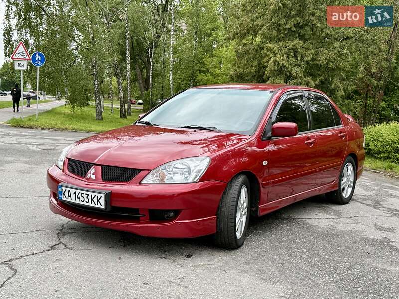 Седан Mitsubishi Lancer 2007 в Киеве