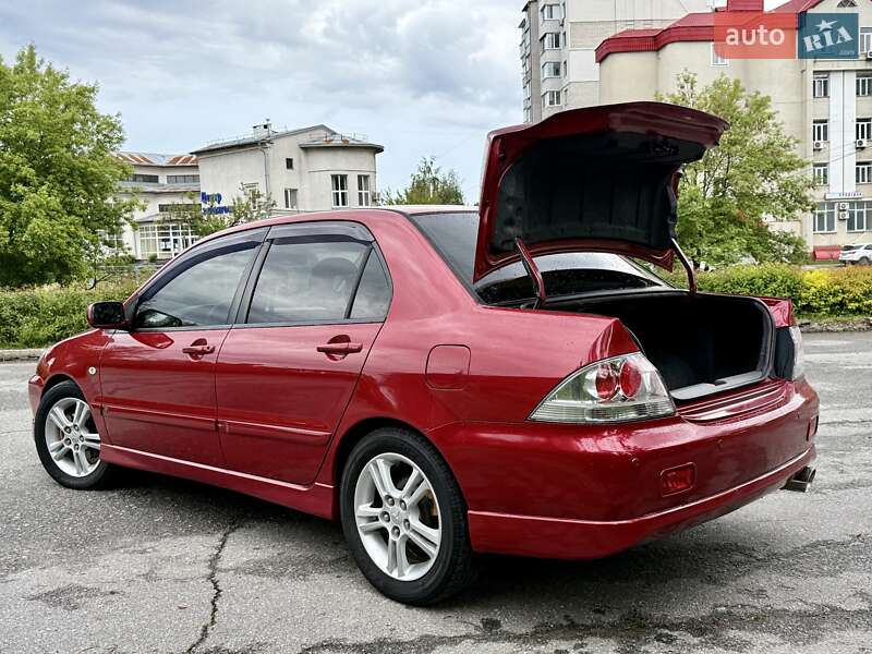 Седан Mitsubishi Lancer 2007 в Киеве
