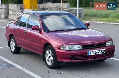 Седан Mitsubishi Lancer 1993 в Запорожье
