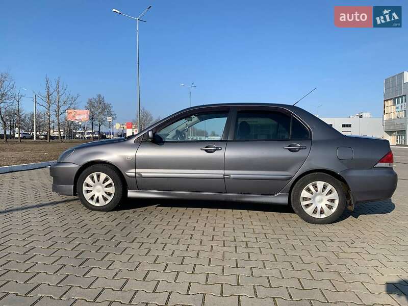 Седан Mitsubishi Lancer 2007 в Николаеве