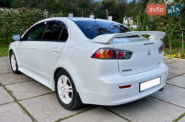Седан Mitsubishi Lancer 2011 в 