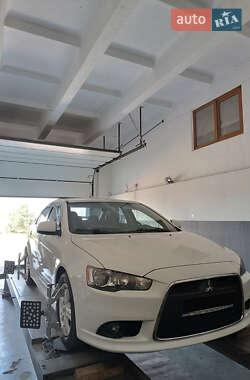 Седан Mitsubishi Lancer 2011 в 