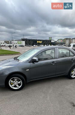 Седан Mitsubishi Lancer 2011 в 