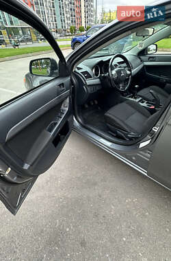 Седан Mitsubishi Lancer 2011 в 