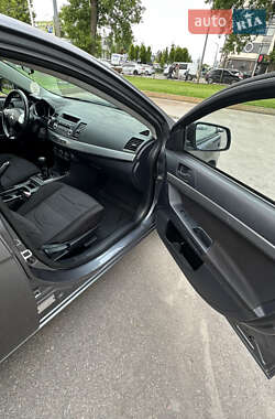 Седан Mitsubishi Lancer 2011 в 