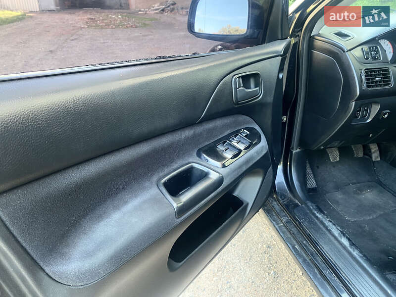 Седан Mitsubishi Lancer 2006 в Полтаві