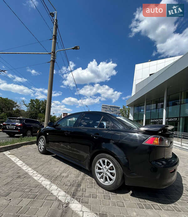 Седан Mitsubishi Lancer 2014 в Дніпрі