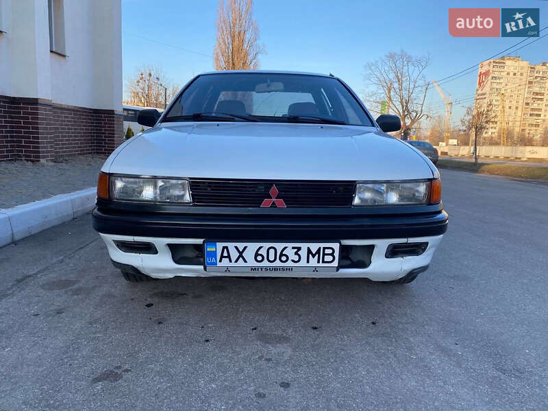 Mitsubishi Lancer 1990