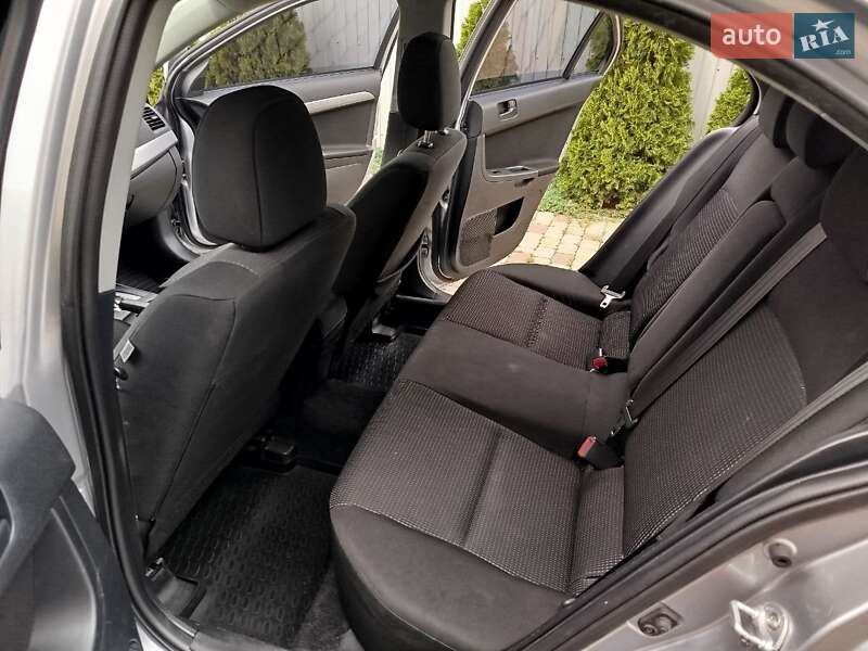 Хэтчбек Mitsubishi Lancer 2009 в Броварах