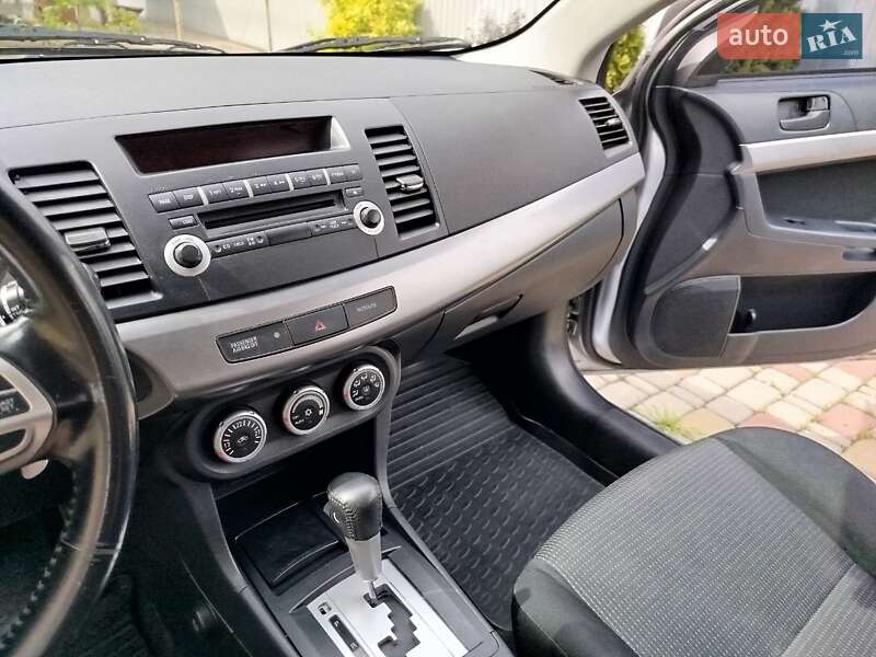 Хэтчбек Mitsubishi Lancer 2009 в Броварах