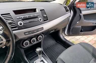 Хетчбек Mitsubishi Lancer 2009 в 