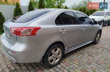 Хетчбек Mitsubishi Lancer 2009 в 