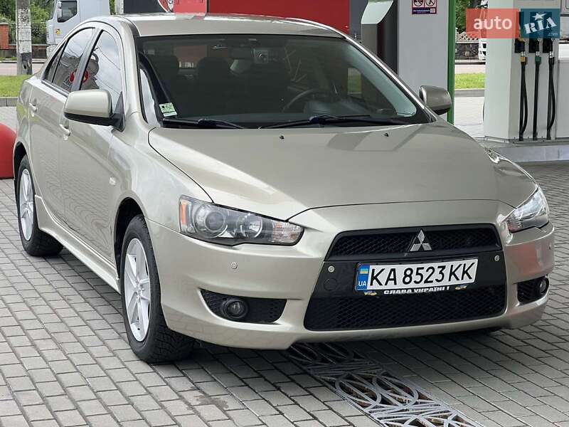 Седан Mitsubishi Lancer 2009 в 