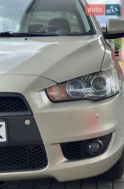 Седан Mitsubishi Lancer 2009 в 