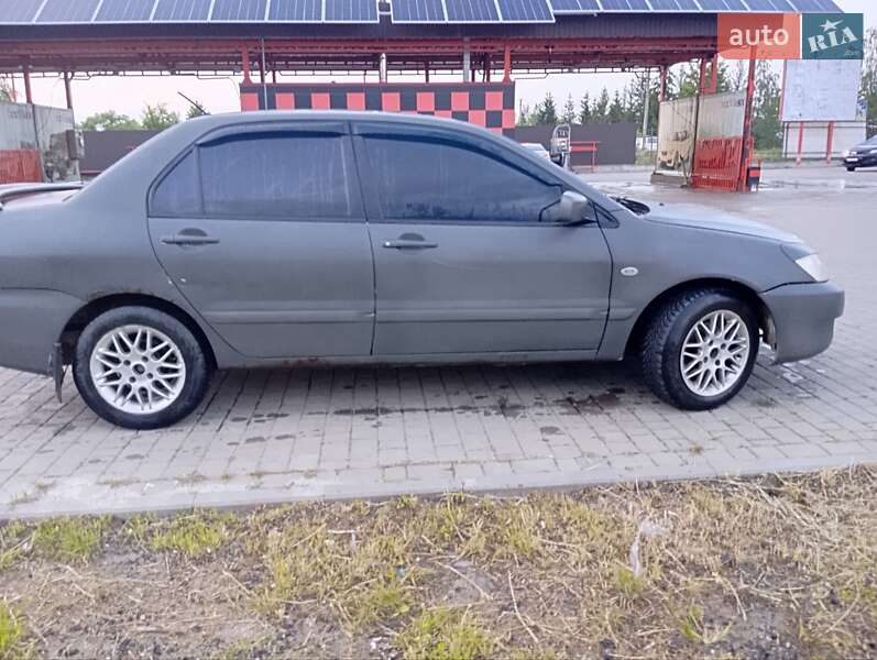 Седан Mitsubishi Lancer 2007 в Ивано-Франковске фото 8 Седан Mitsubishi Lancer 2007 в Ивано-Франковске