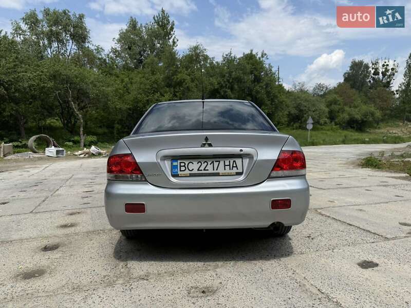 Седан Mitsubishi Lancer 2006 в Львове фото 9 Седан Mitsubishi Lancer 2006 в Львове
