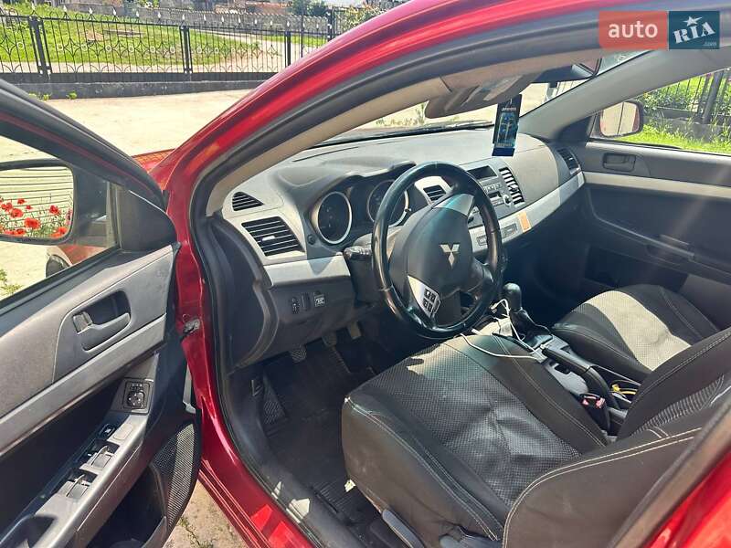 Седан Mitsubishi Lancer 2011 в Криничках