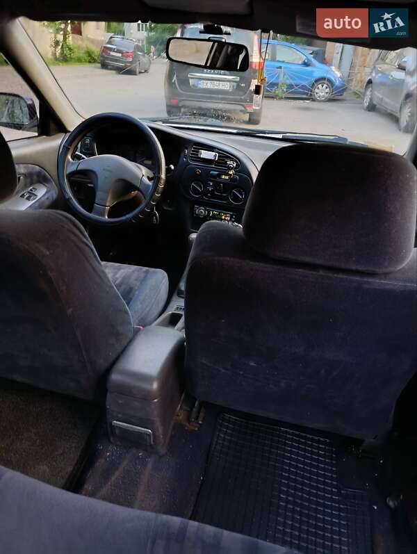 Седан Mitsubishi Lancer 1996 в Хмельницком