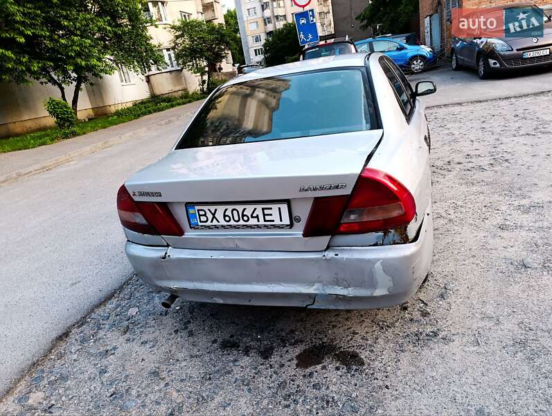 Седан Mitsubishi Lancer 1996 в Хмельницком