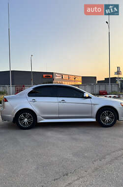 Седан Mitsubishi Lancer 2012 в 