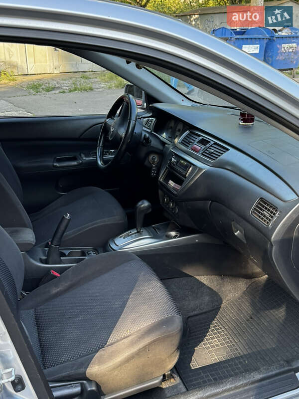Седан Mitsubishi Lancer 2006 в Одессе
