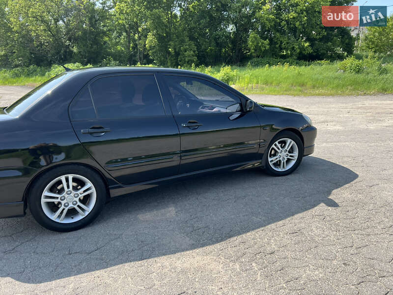 Седан Mitsubishi Lancer 2006 в Виннице