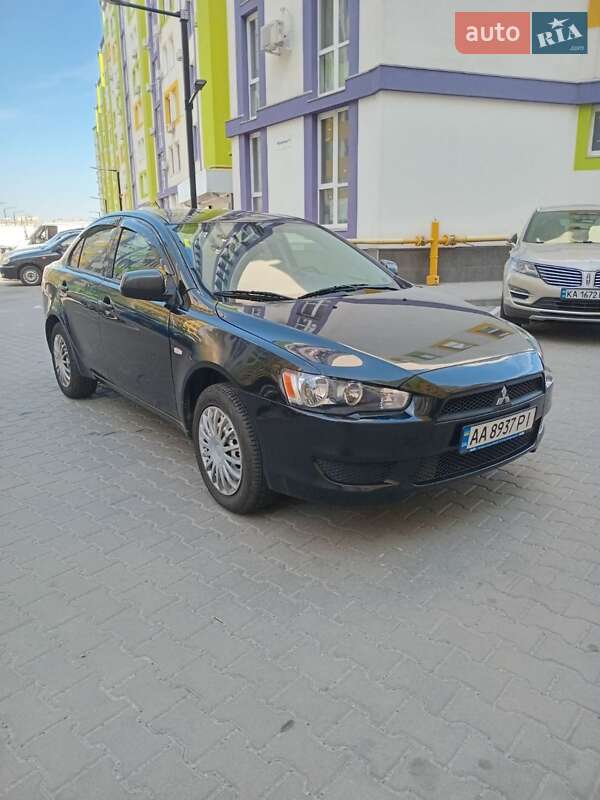 Седан Mitsubishi Lancer 2011 в 