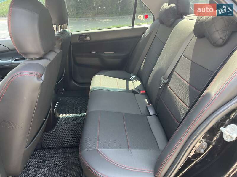 Седан Mitsubishi Lancer 2008 в Киеве