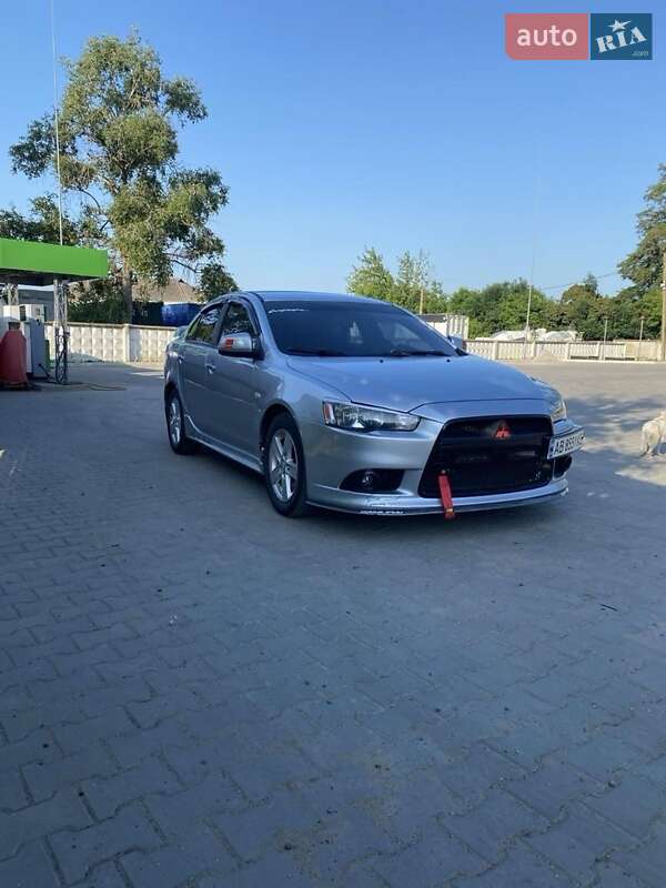 Mitsubishi Lancer