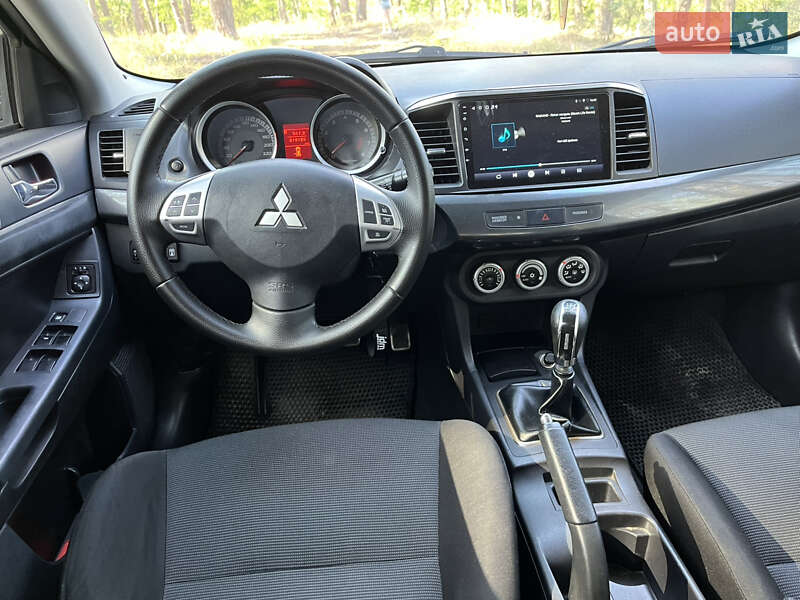 Седан Mitsubishi Lancer 2009 в Запоріжжі