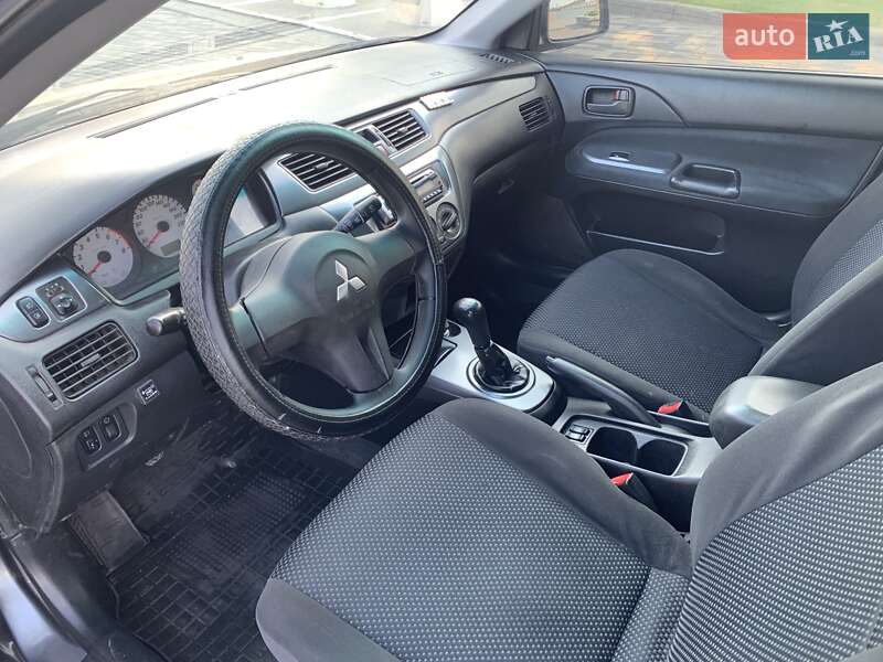 Седан Mitsubishi Lancer 2008 в Днепре
