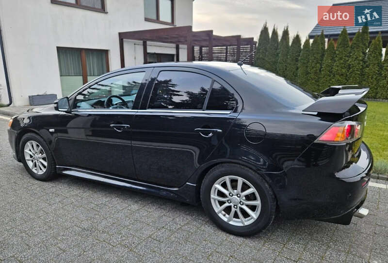 Седан Mitsubishi Lancer 2012 в Николаеве