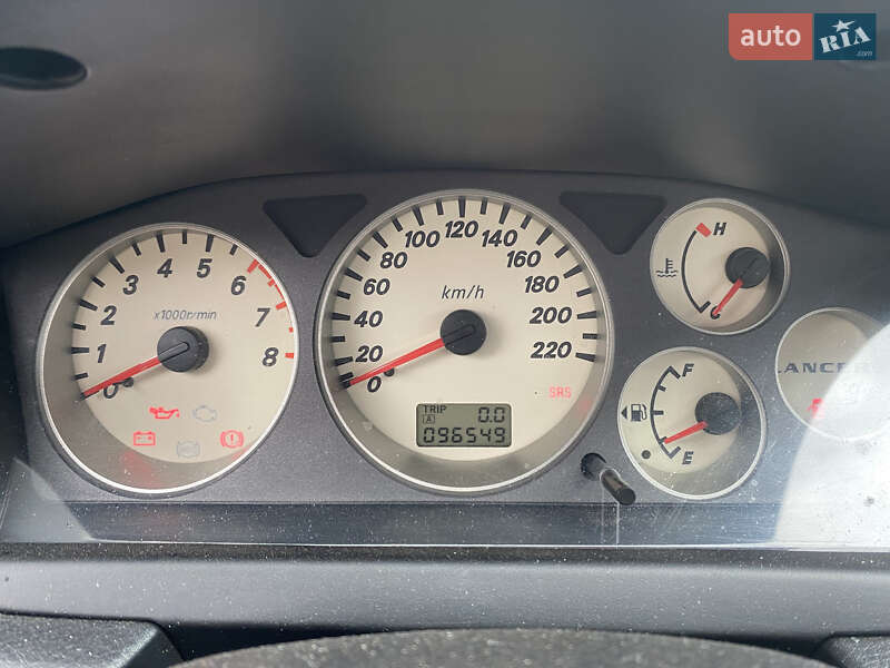 Седан Mitsubishi Lancer 2005 в Кривом Роге