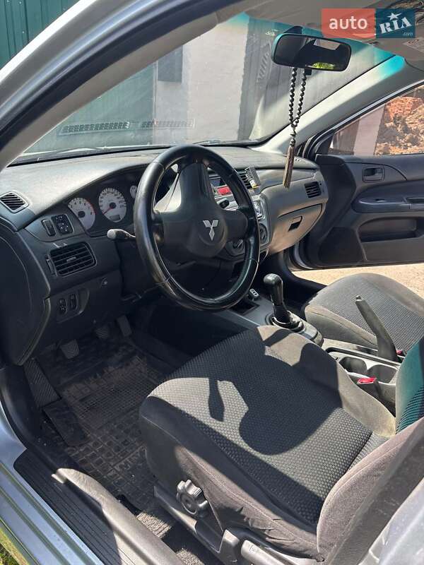 Седан Mitsubishi Lancer 2006 в Полтаве
