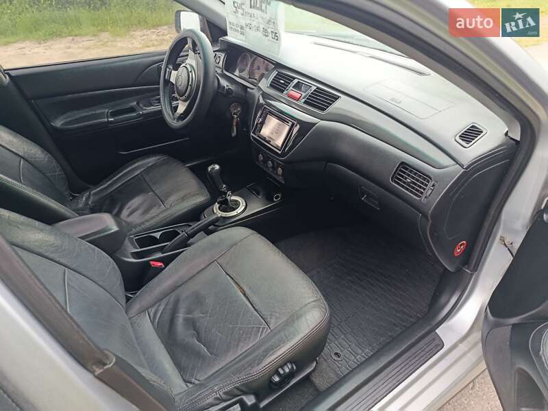 Седан Mitsubishi Lancer 2004 в Макарове фото 11 Седан Mitsubishi Lancer 2004 в Макарове